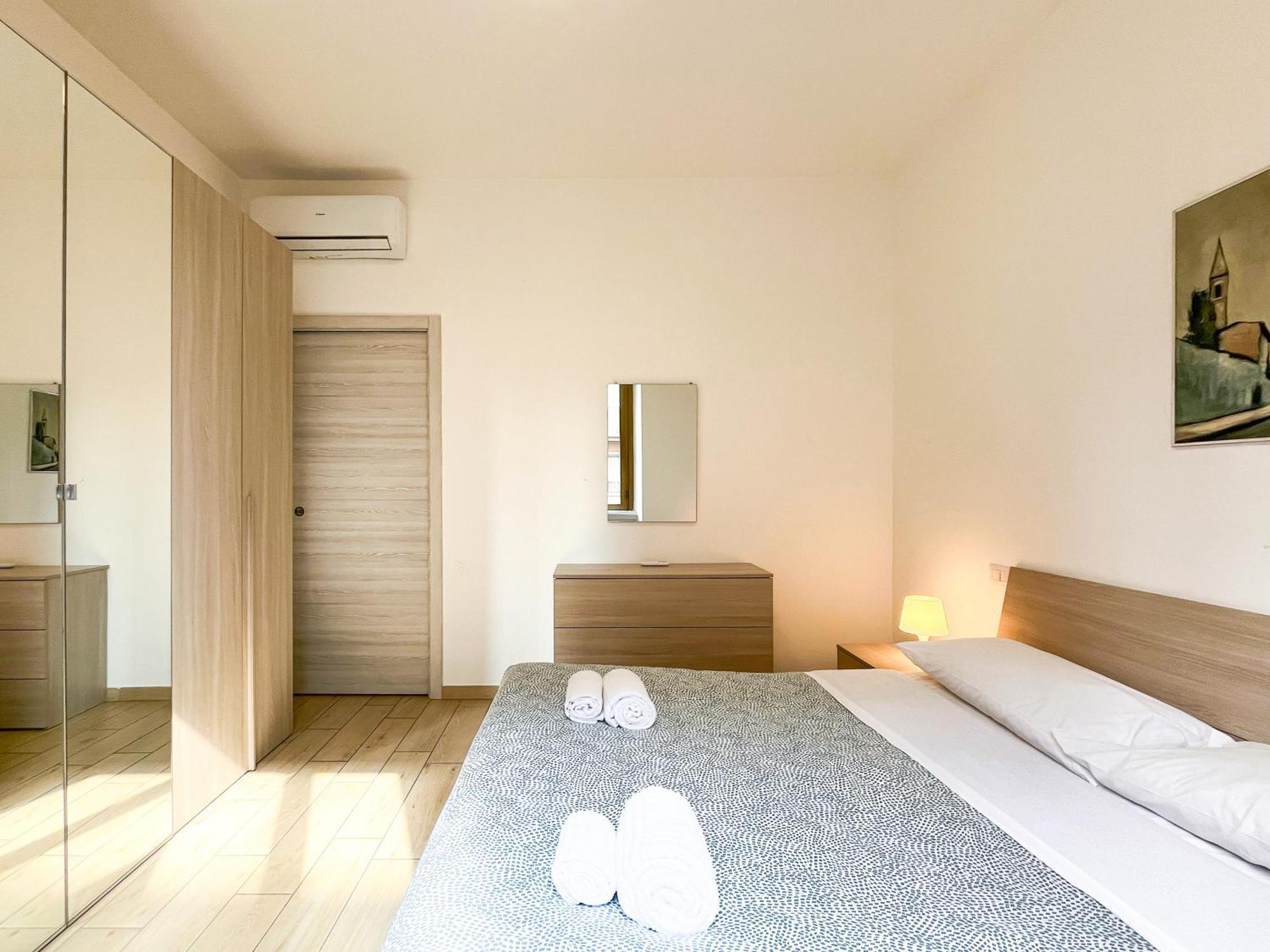 Along The Canal Smart Flat Naviglio - 4 People Корсико Екстериор снимка