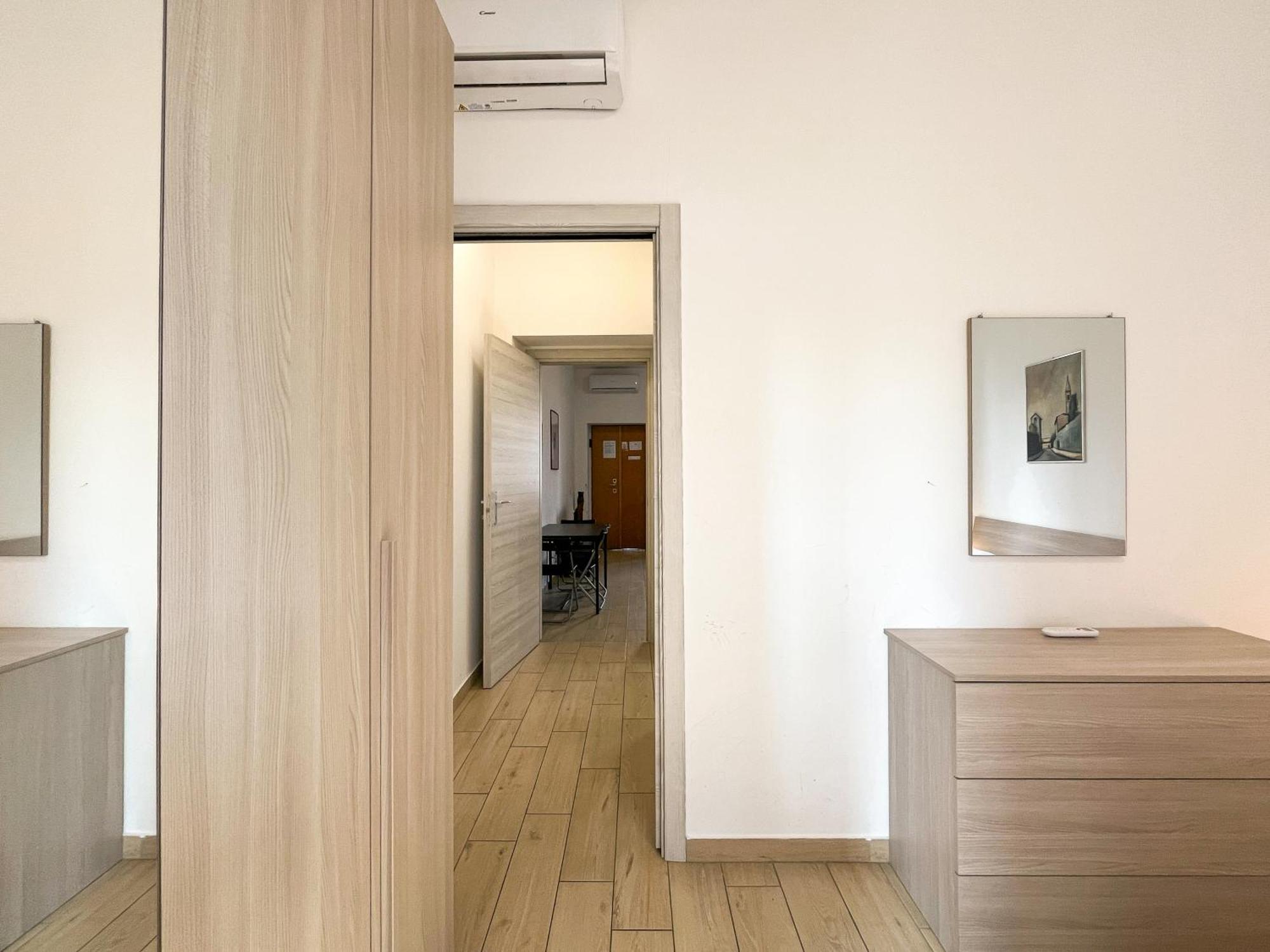 Along The Canal Smart Flat Naviglio - 4 People Корсико Екстериор снимка